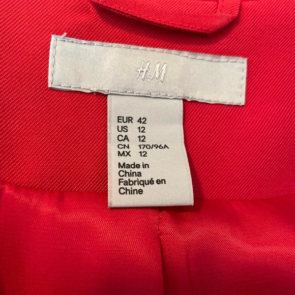 H&M red tuxedo lapel blazer - Picture 7 of 9